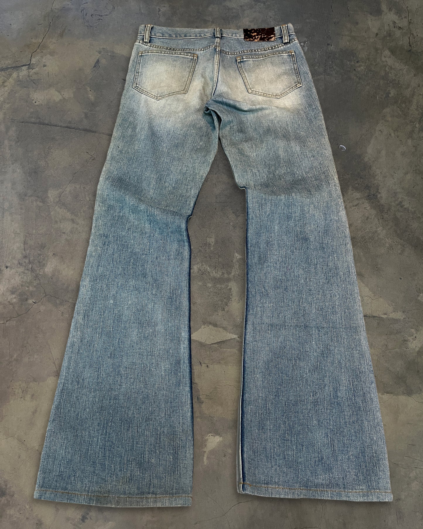 SHELLAC WASHED DENIM ★★★