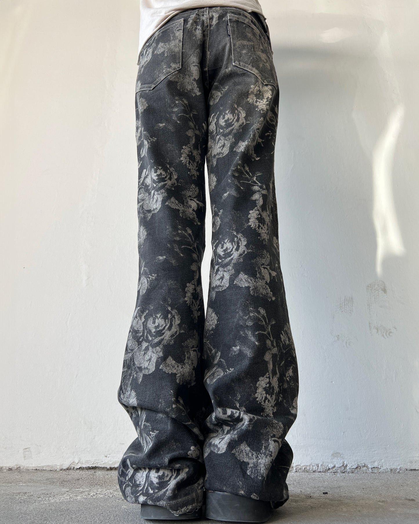 TORNADO MART FLORAL LASER ENGRAVED DENIM