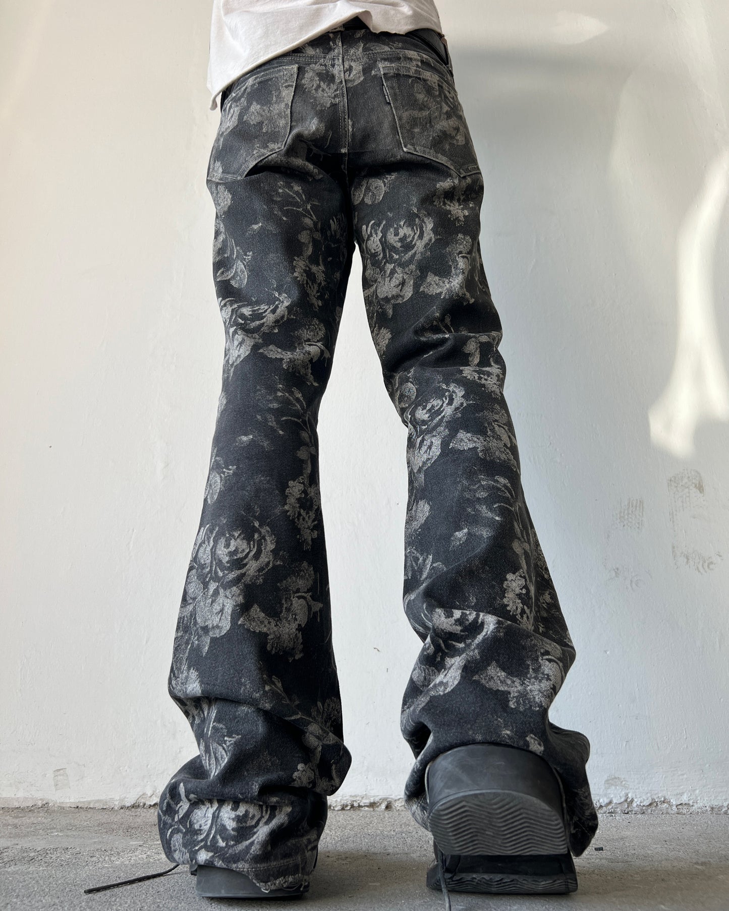 TORNADO MART FLORAL LASER ENGRAVED DENIM