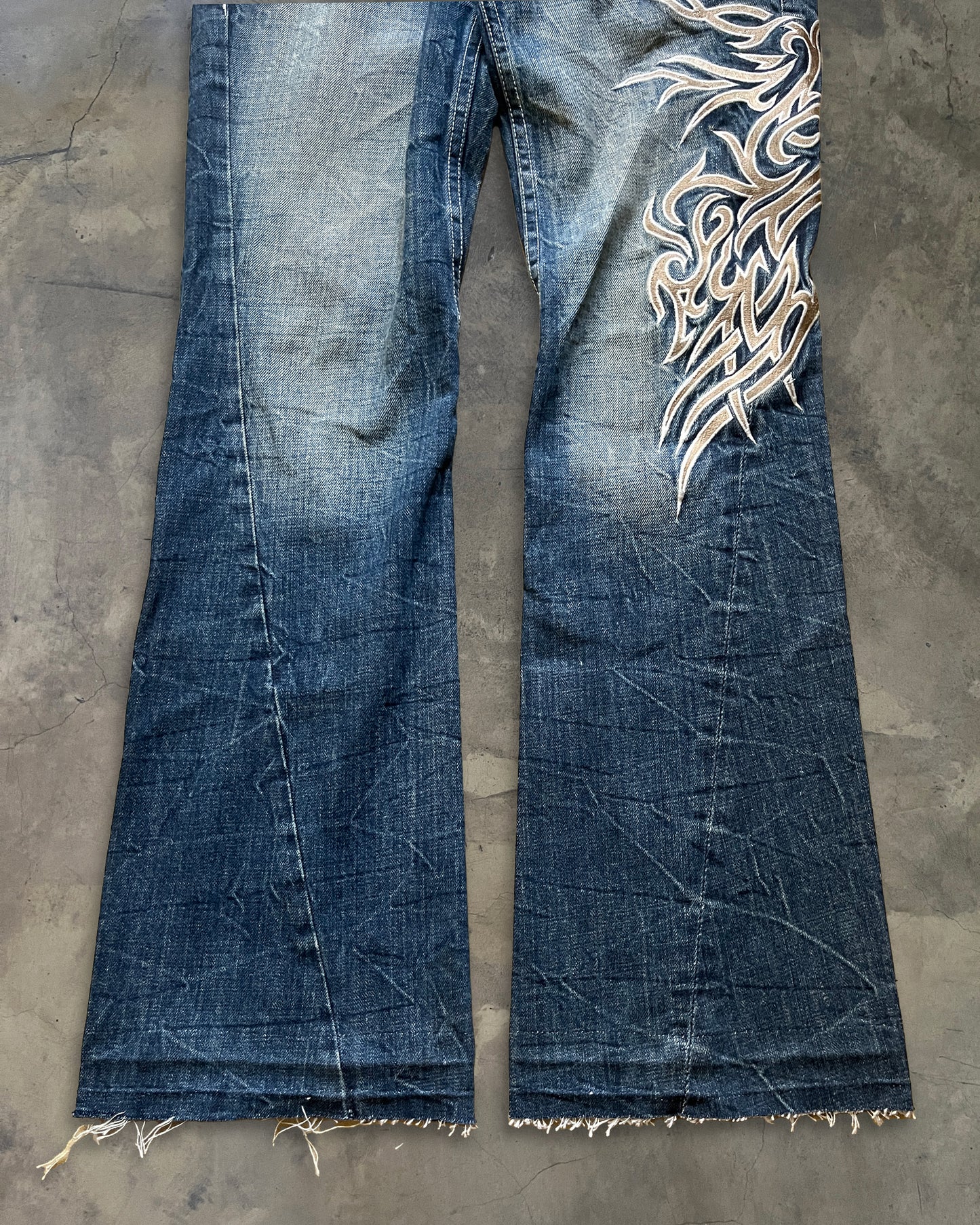 TORNADO MART TRIBAL EMBROIDERY DENIM