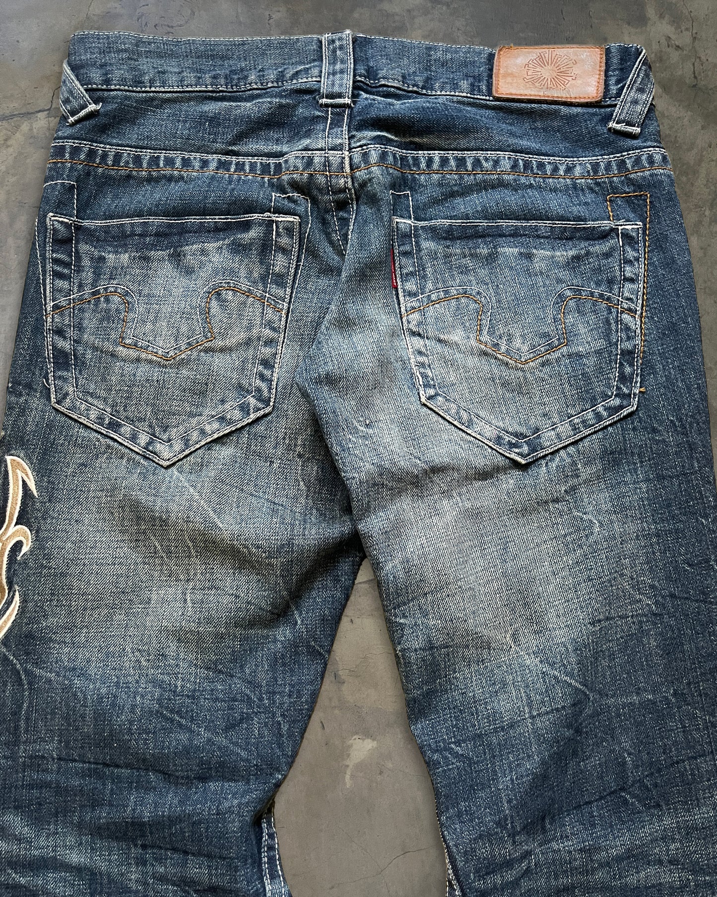 TORNADO MART TRIBAL EMBROIDERY DENIM