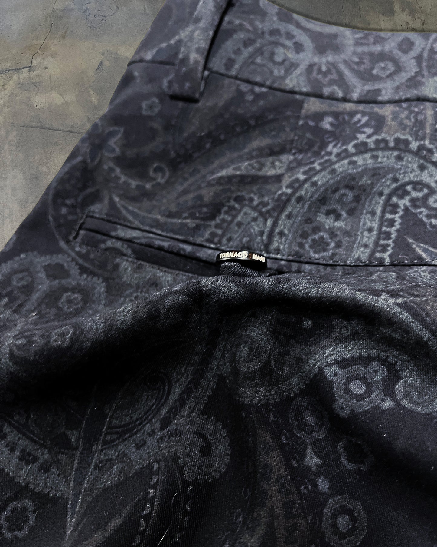 TORNADO MART BELL BOTTOM PAISLEY SLACKS