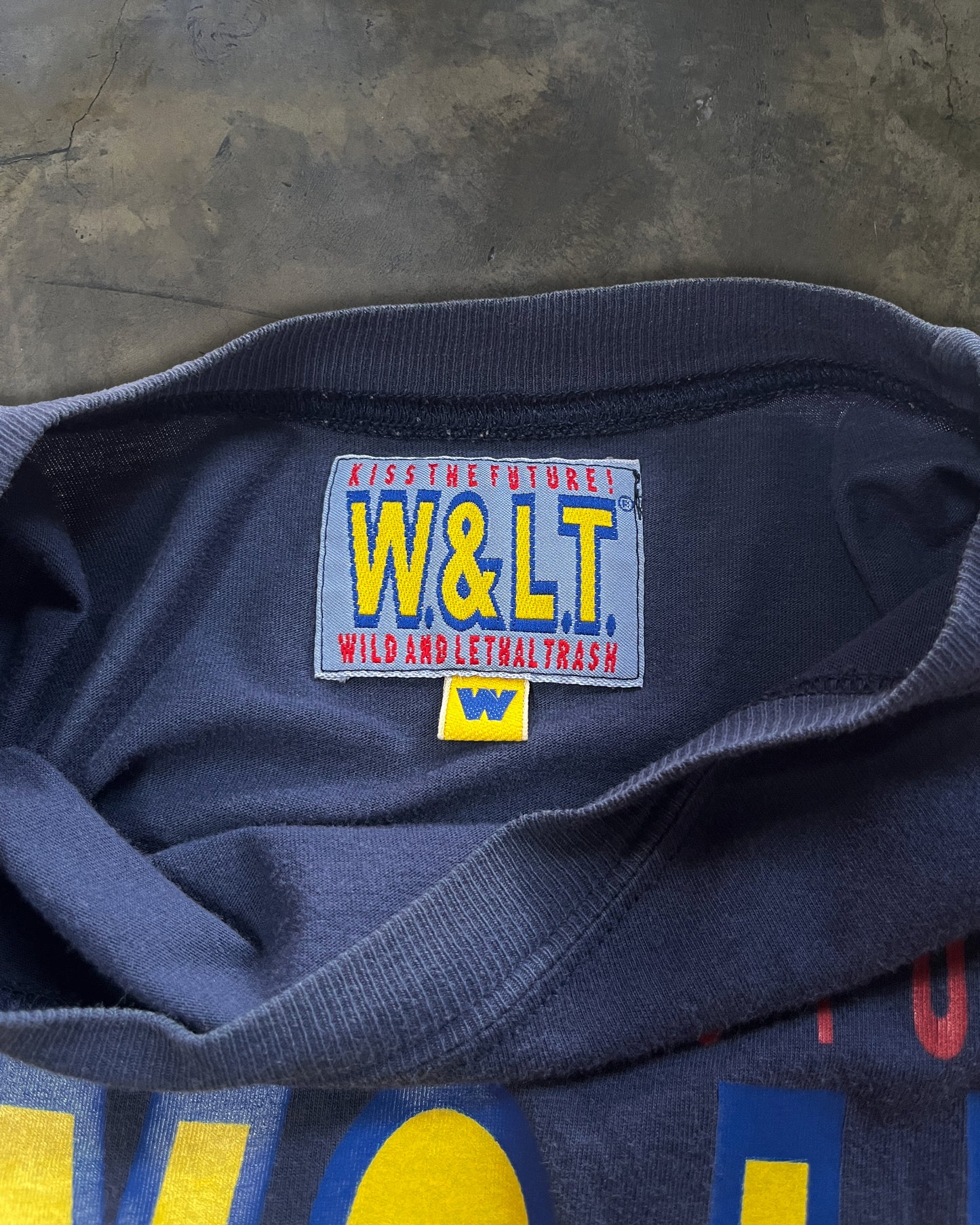 W< LOGO TEE