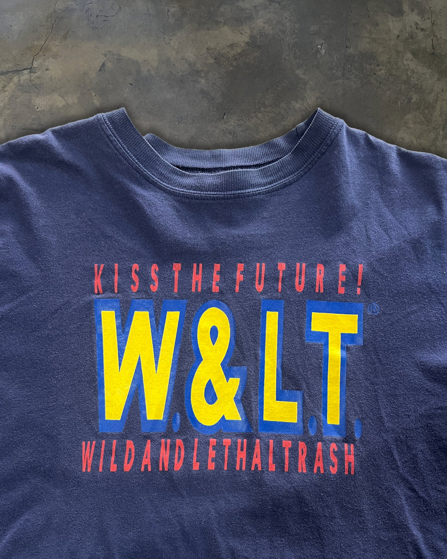 W< LOGO TEE