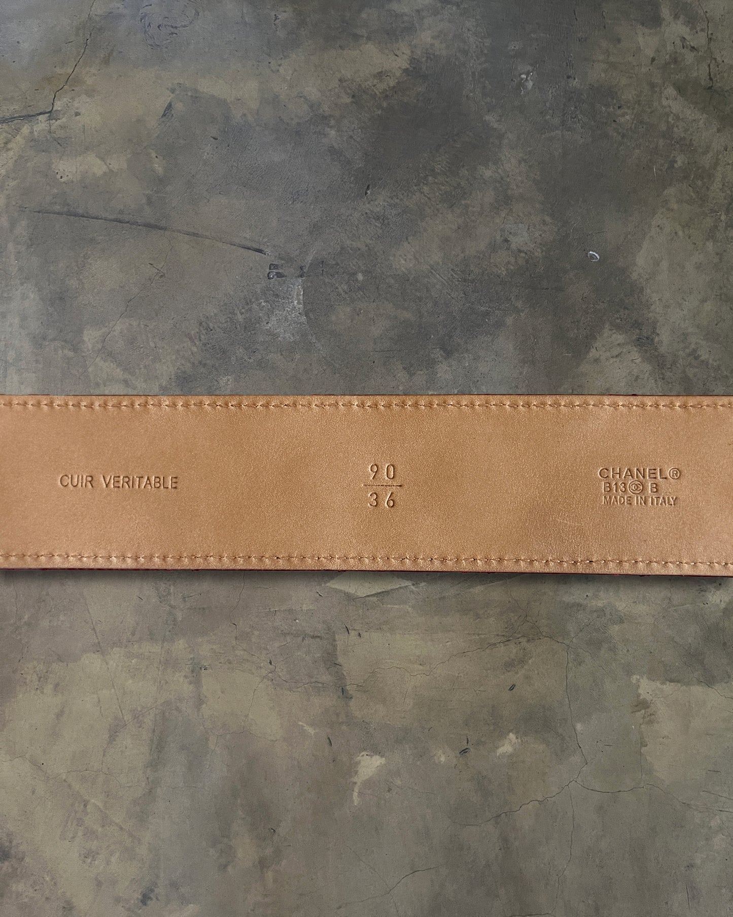 CHANEL 2013 PIG BLOOD QUILTED CC CAVIAR BELT