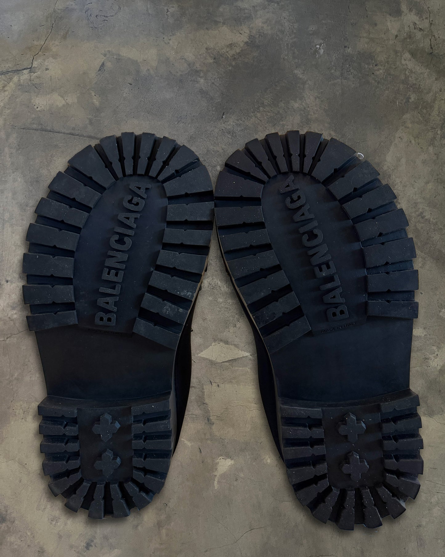 BALENCIAGA FW2024 ALASKA SKI BOOTS