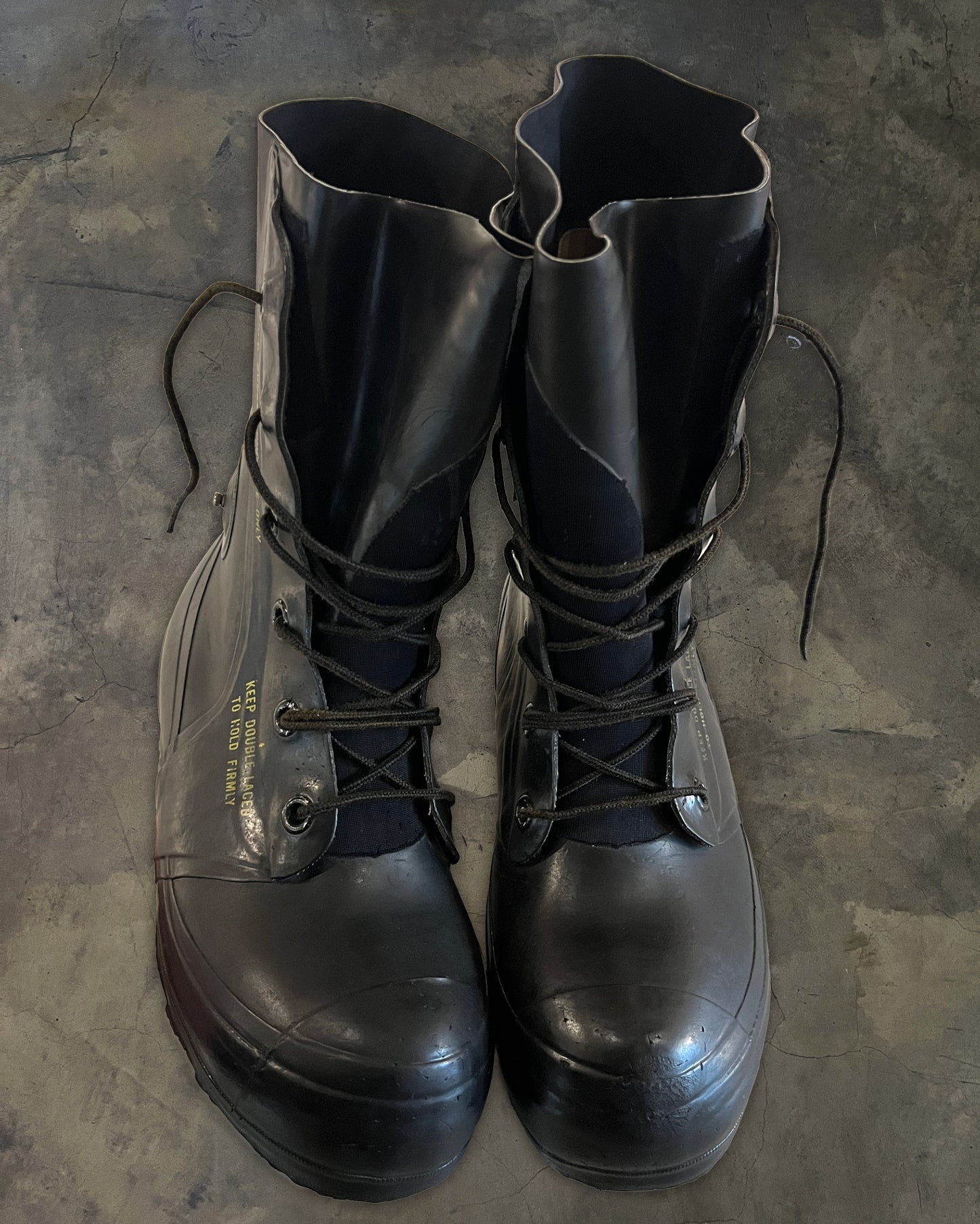 1980's VINTAGE BUNNY BOOT