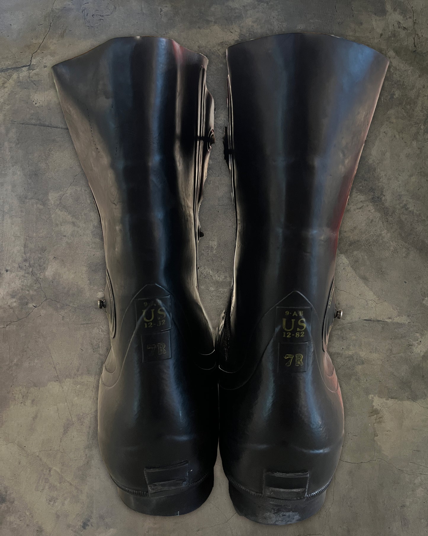 1980's VINTAGE BUNNY BOOT