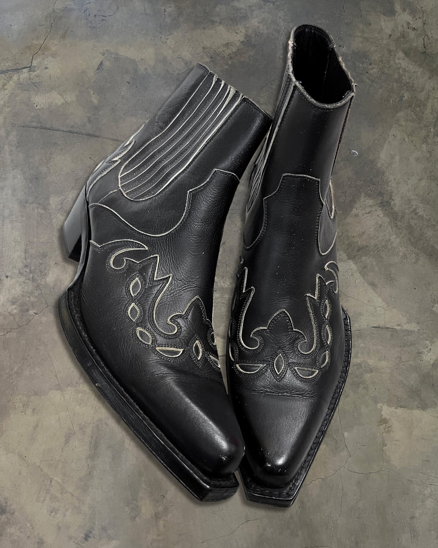 CALVIN KLEIN 205W39NYC CAL CALVETA LEATHER ANKLE BOOTS