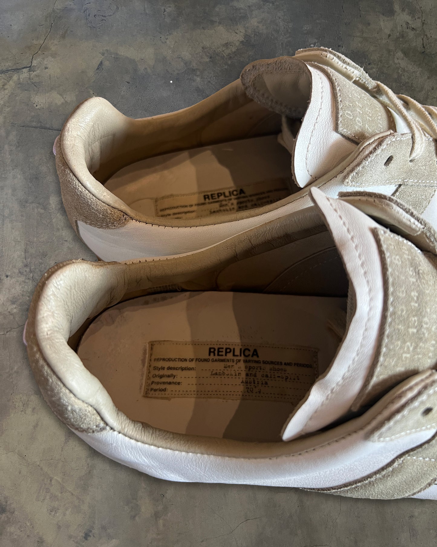 MAISON MARGIELA CREAM GAT 42