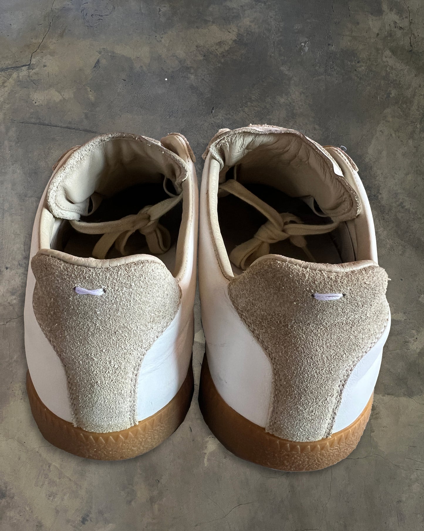 MAISON MARGIELA CREAM GAT 42
