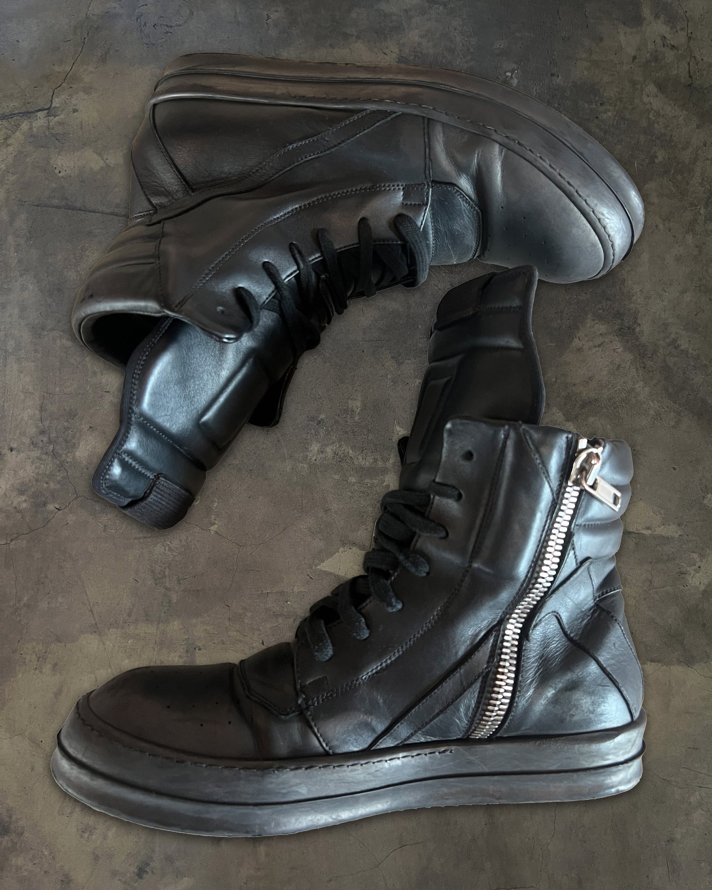 RICK OWENS SS2018 "DIRT" TRIPLE BLACK GEOBASKETS