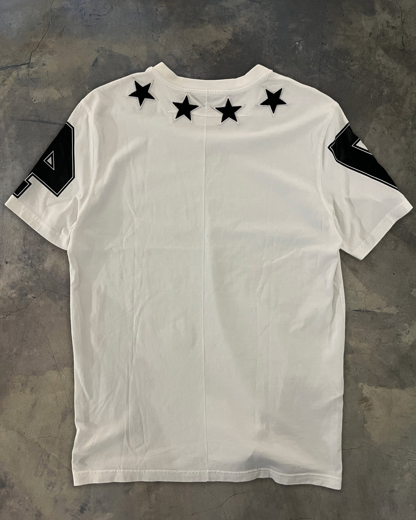 GIVENCHY STAR EMBLEM TEE