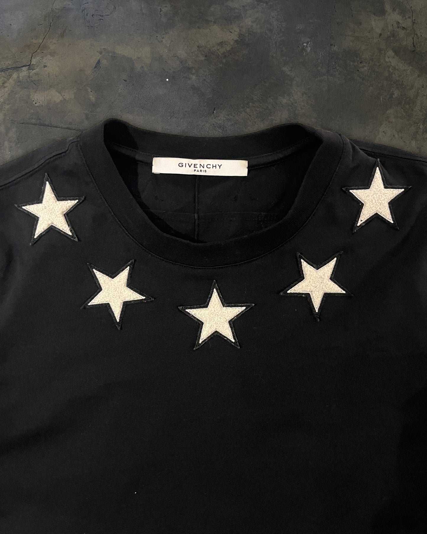 GIVENCHY STAR EMBLEM TEE