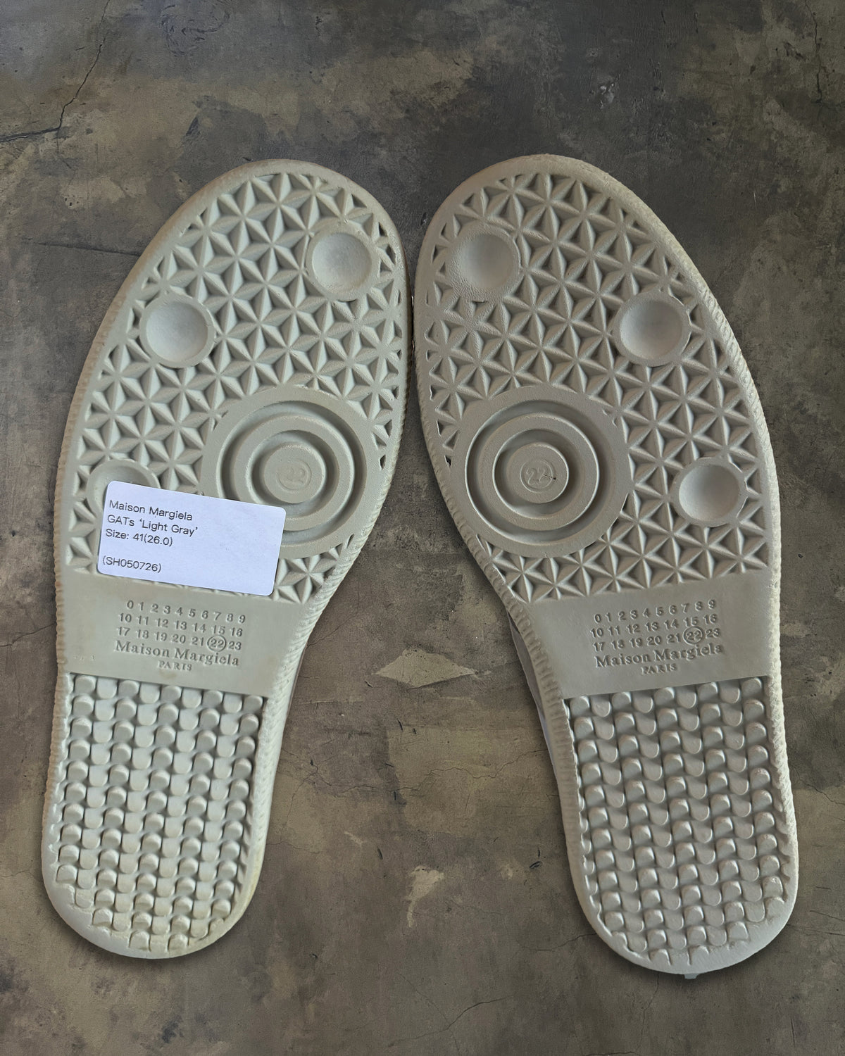 MAISON MARGIELA LIGHT GREY GAT 41