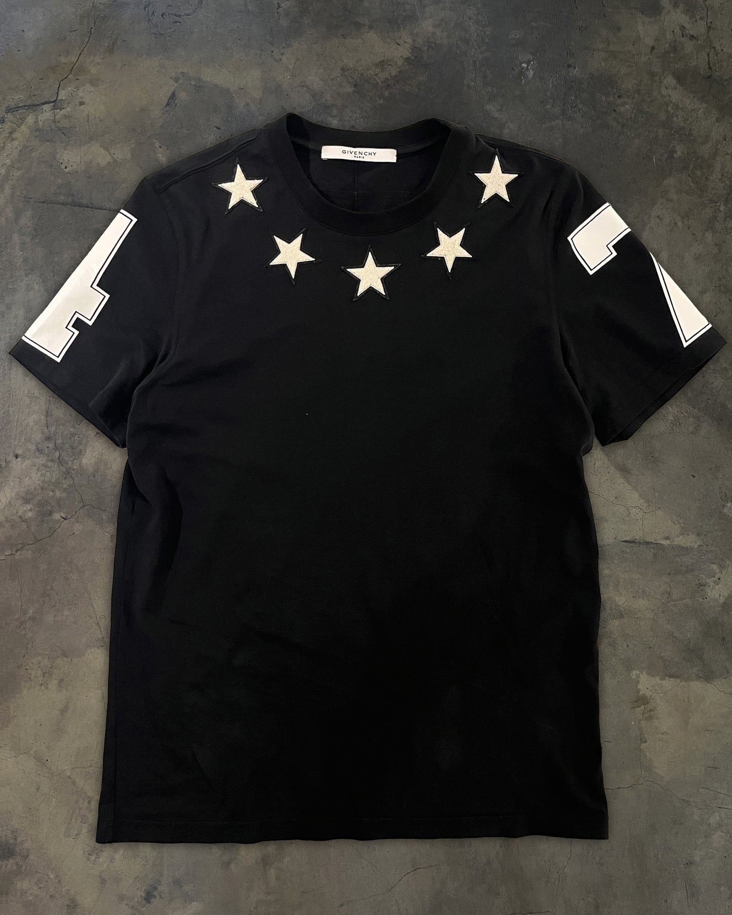 GIVENCHY STAR EMBLEM TEE