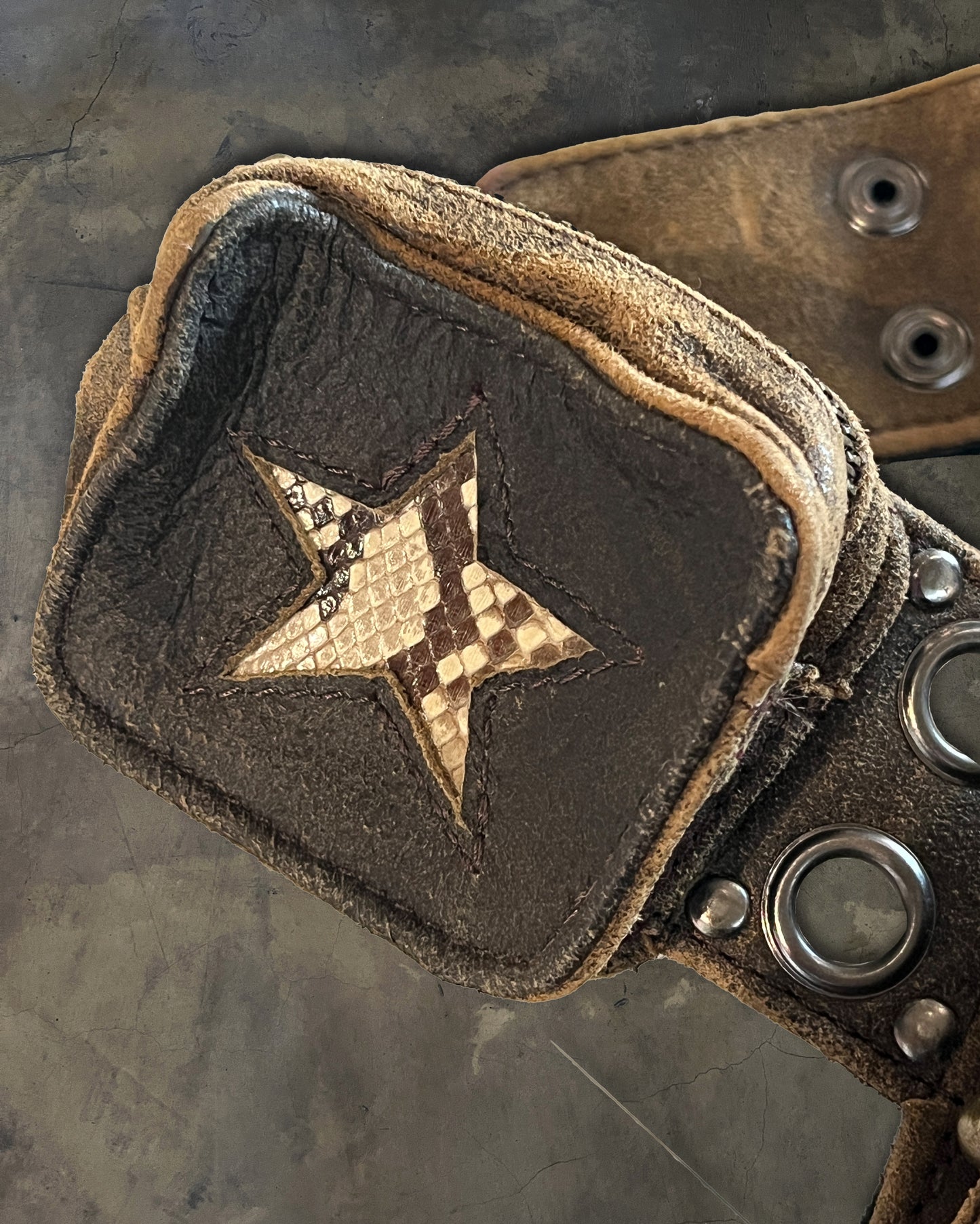 KMRii BROWN PYTHON / COWHIDE STUDDED BELT