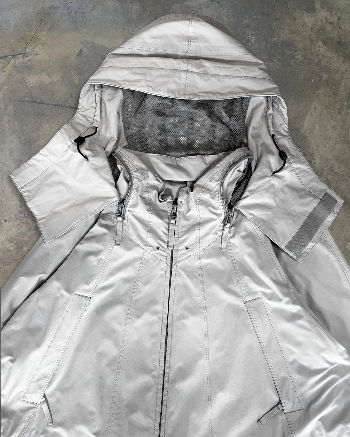 ISSEY MIYAKE AW2009 TACTICAL RAIN COAT