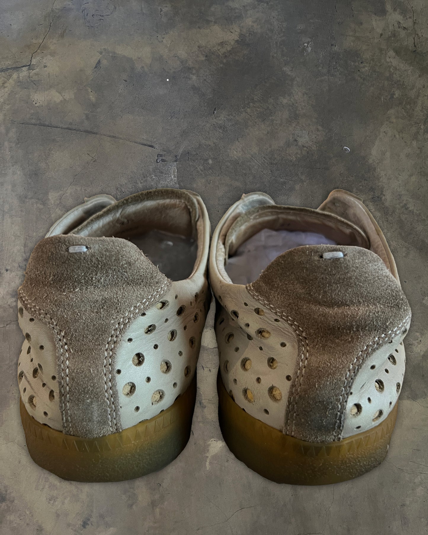 MAISON MARGIELA SS2007 HOLE PUNCH GAT 41