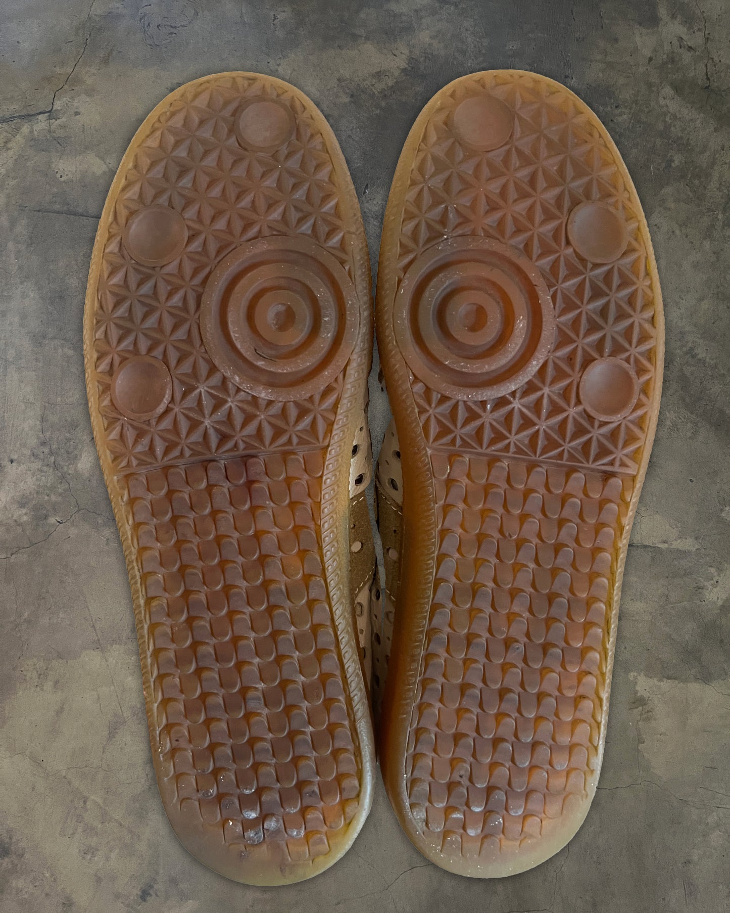MAISON MARGIELA SS2007 HOLE PUNCH GAT 41
