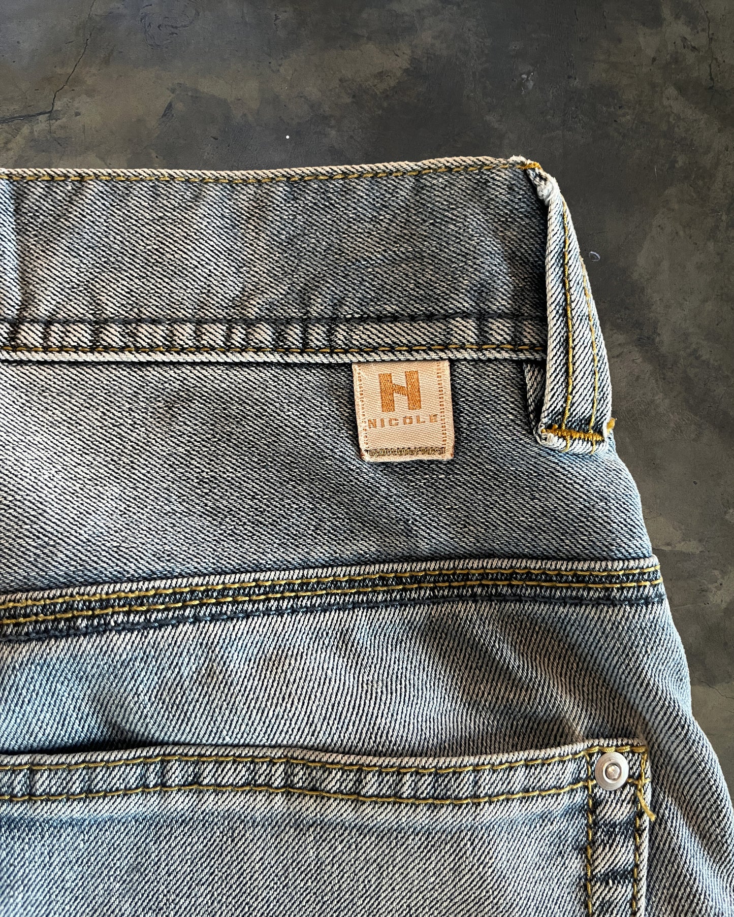 NICOLE CLUB LIGHT WASH DENIM