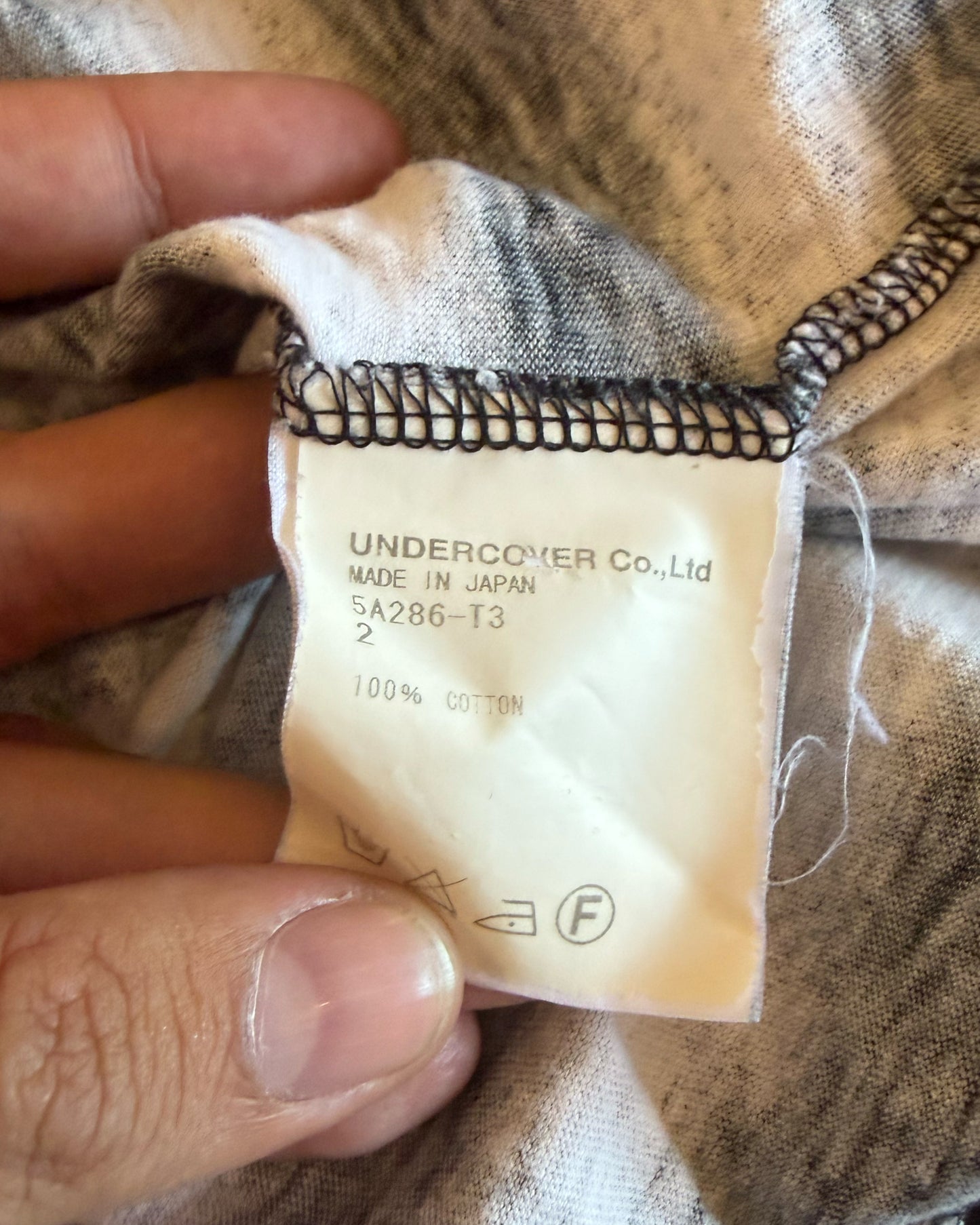 UNDERCOVER AW2005 "ARTS AND CRAFTS" SPRAY STRIPS T SHIRT