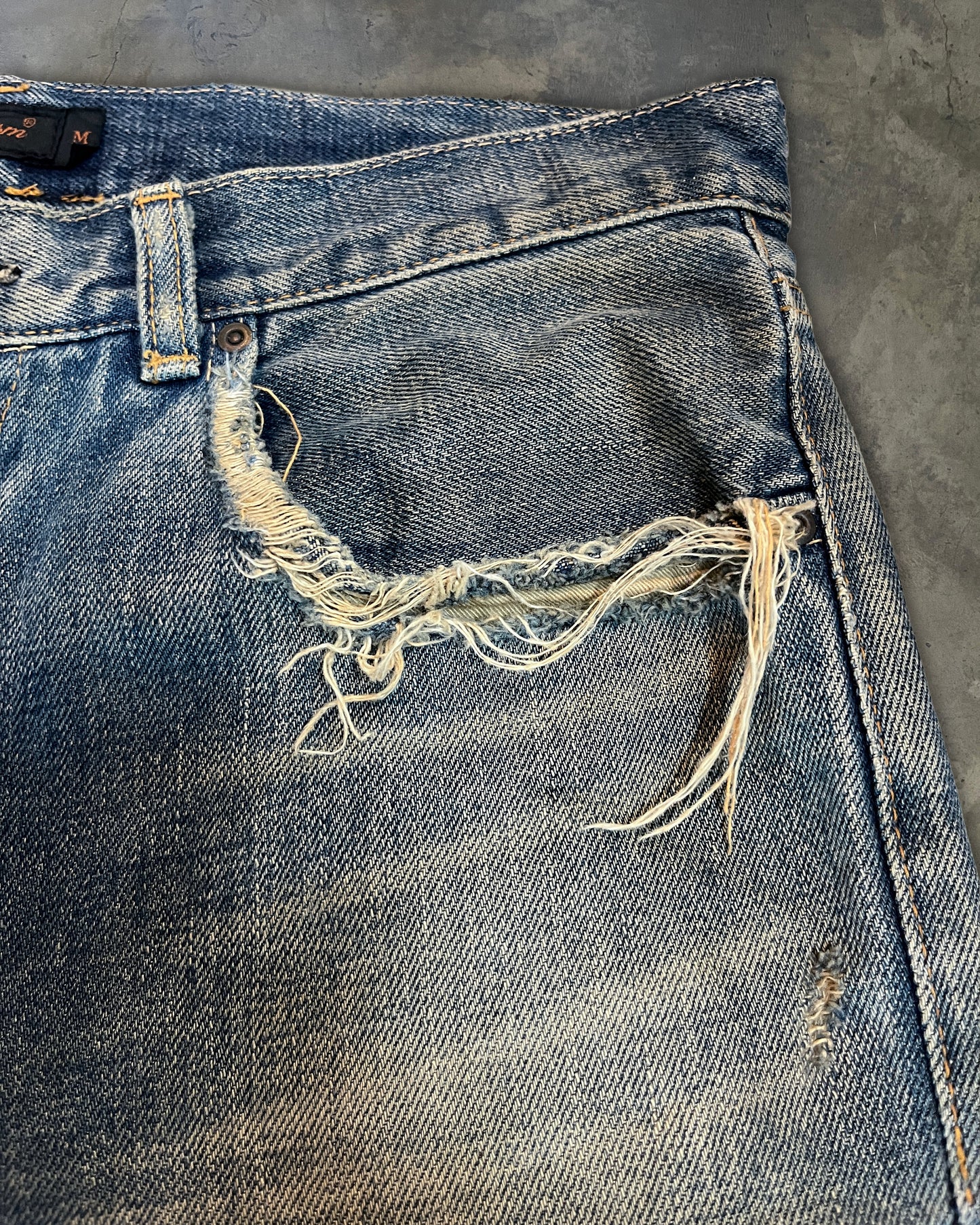 UNDERCOVER AW2004 “BUT BEAUTIFUL” 68 DENIM