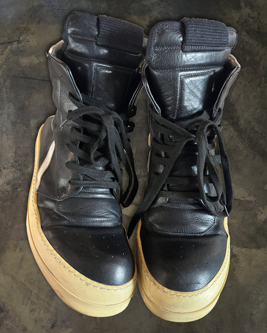 RICK OWENS SS2011 "ANTHEM" SHORT TONGUE GEOBASKET