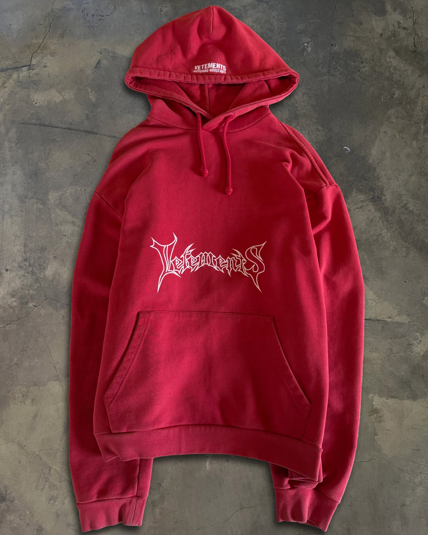 VETEMENTS AW2016 KOREA EXCLUSIVE HEAVY METAL RED HOODIE