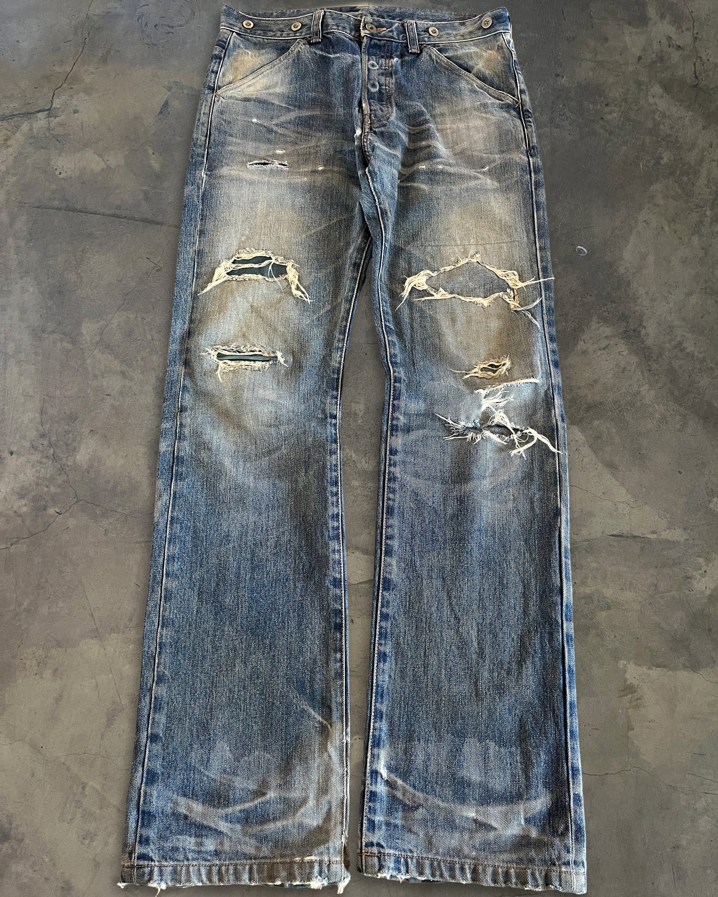 ISAMU KATAYAMA BACKLASH DISTRESSED PATCH REPAIR DENIM