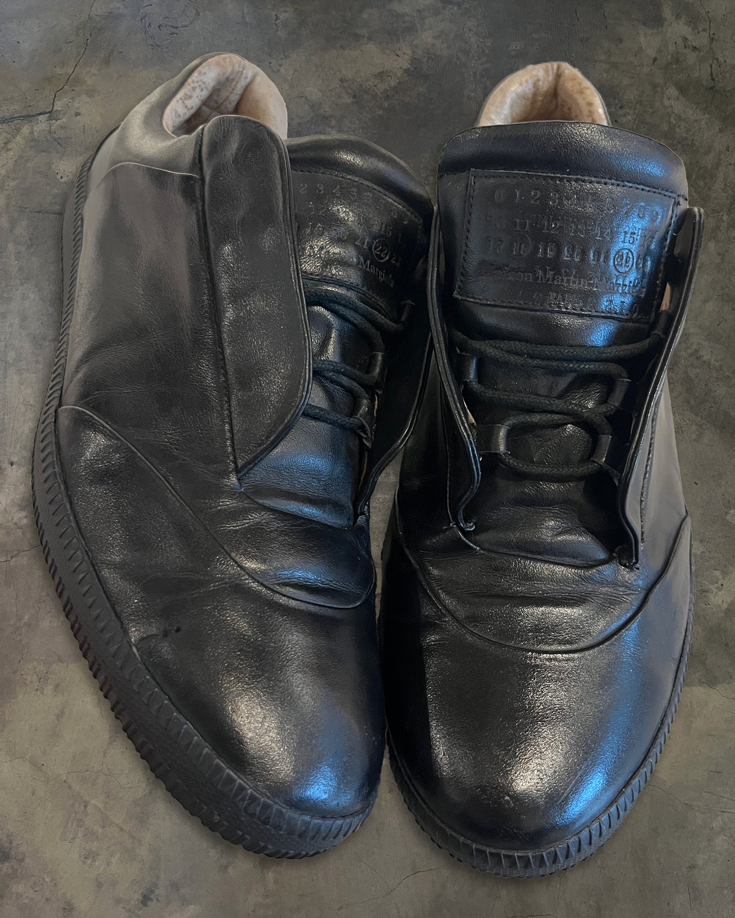 MAISON MARGIELA BLACK OUT FUTURE LOW