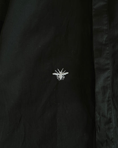DIOR HOMME AW2005 "VICTIM OF THE CRIME" BEE EMBROIDERED DRESS SHIRT