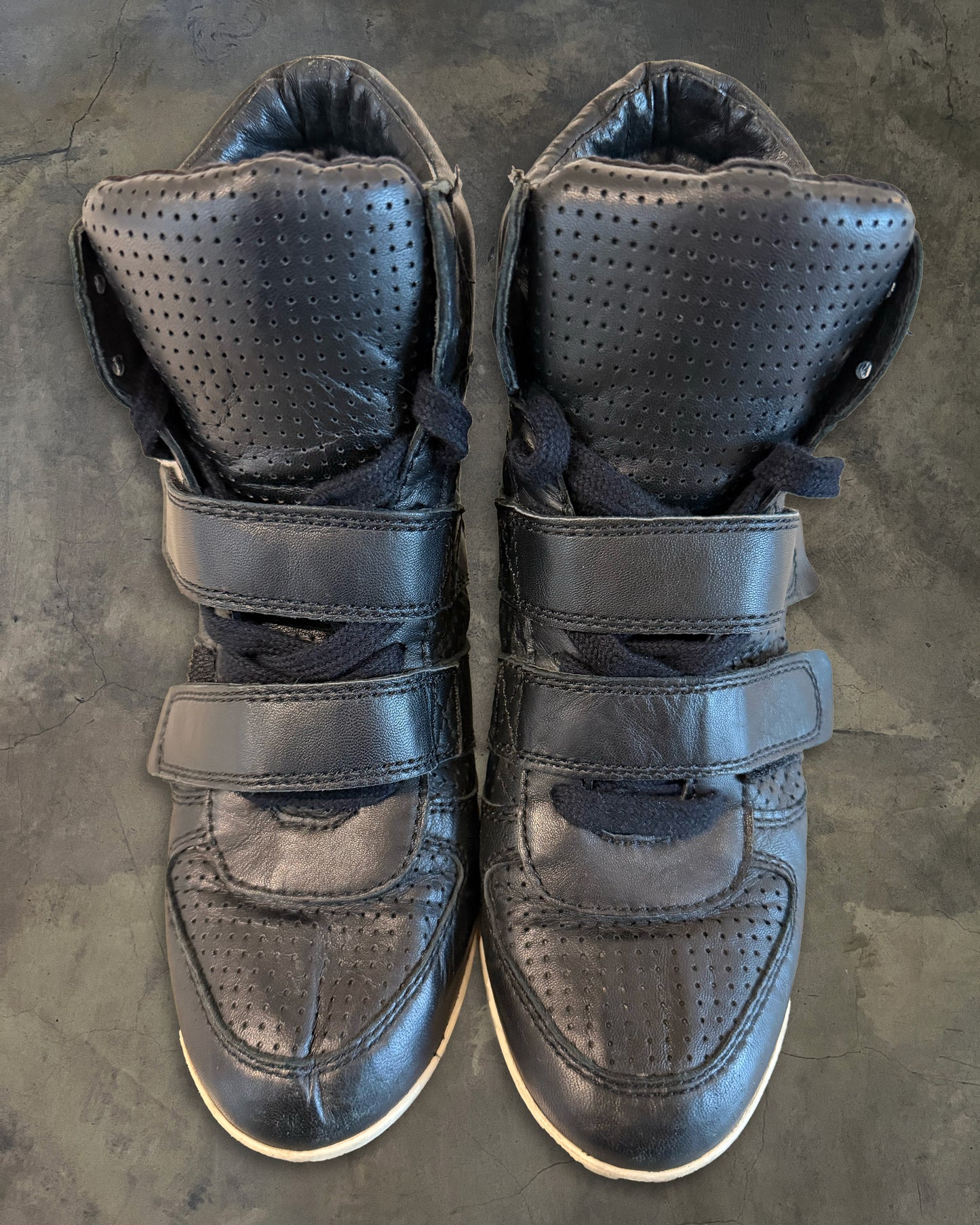 ASH BLACK WEDGE