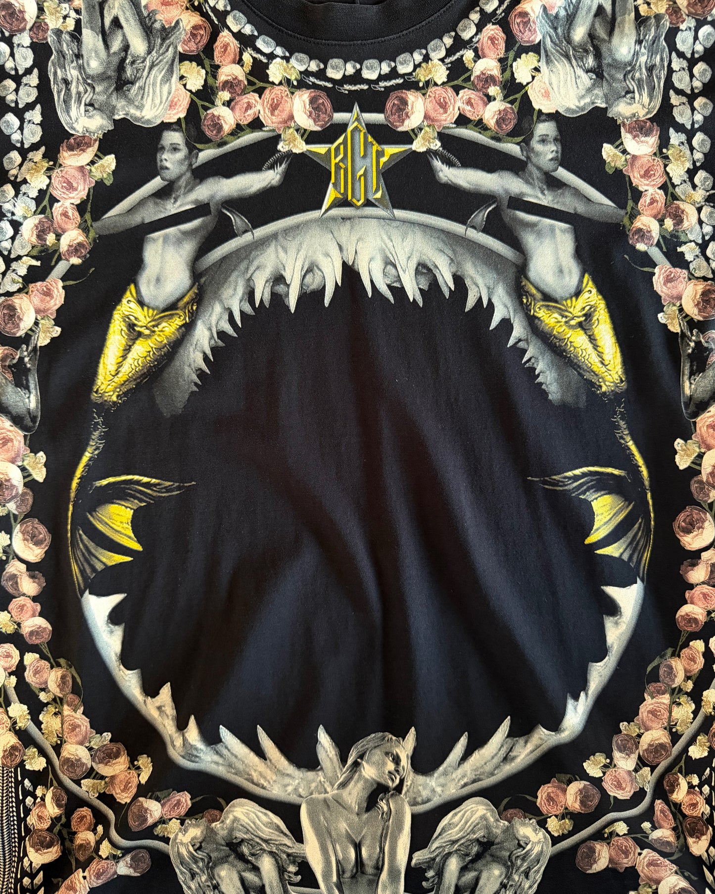 GIVENCHY SS2017 SHARK MOUTH T SHIRT