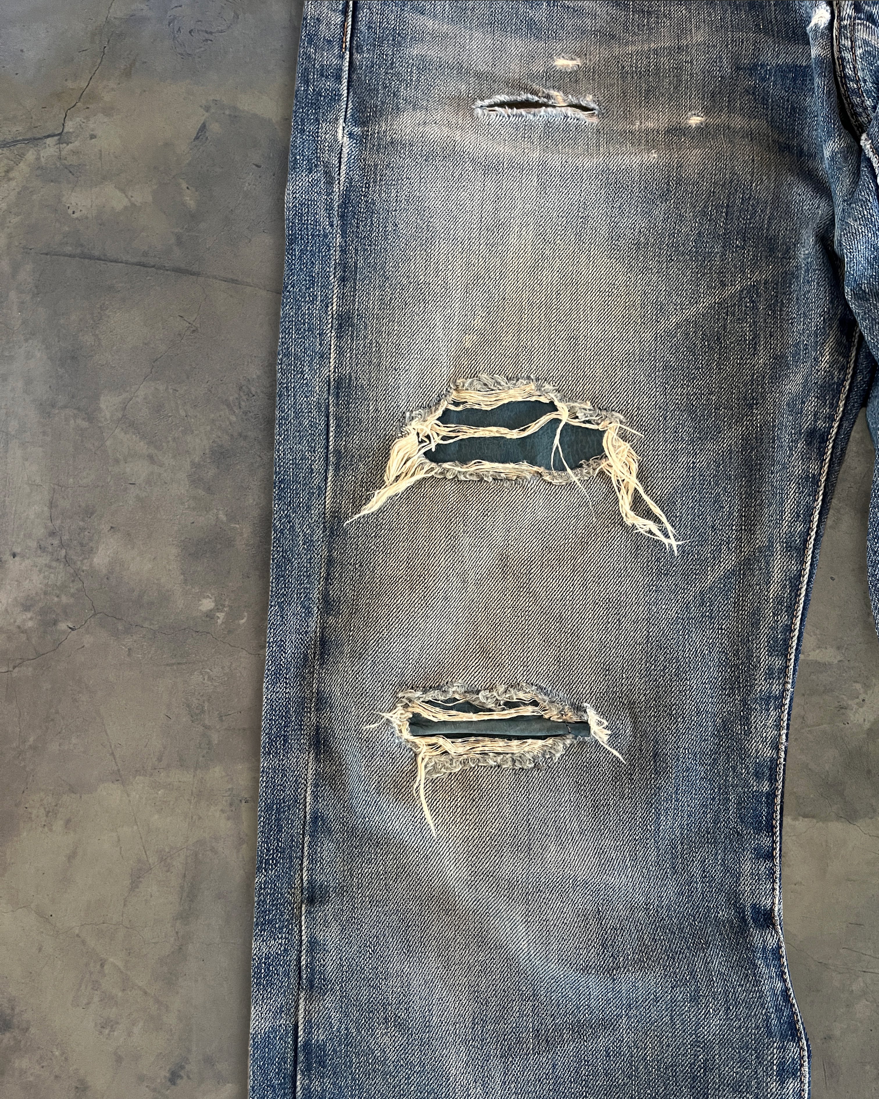 ISAMU KATAYAMA BACKLASH DISTRESSED PATCH REPAIR DENIM – glam archive