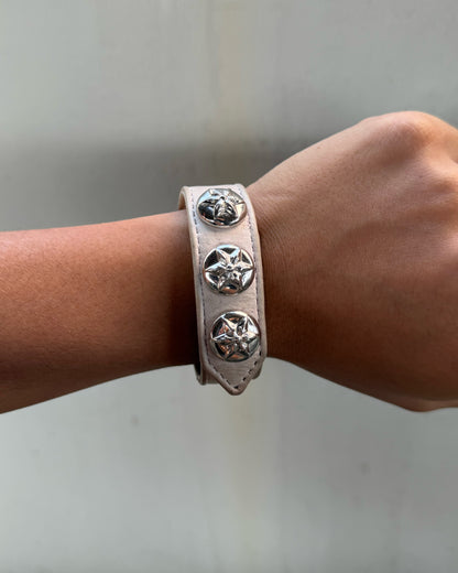 CHROME HEARTS RHODIUM PLATED STAR 3 BUTTON LEATHER BRACELET
