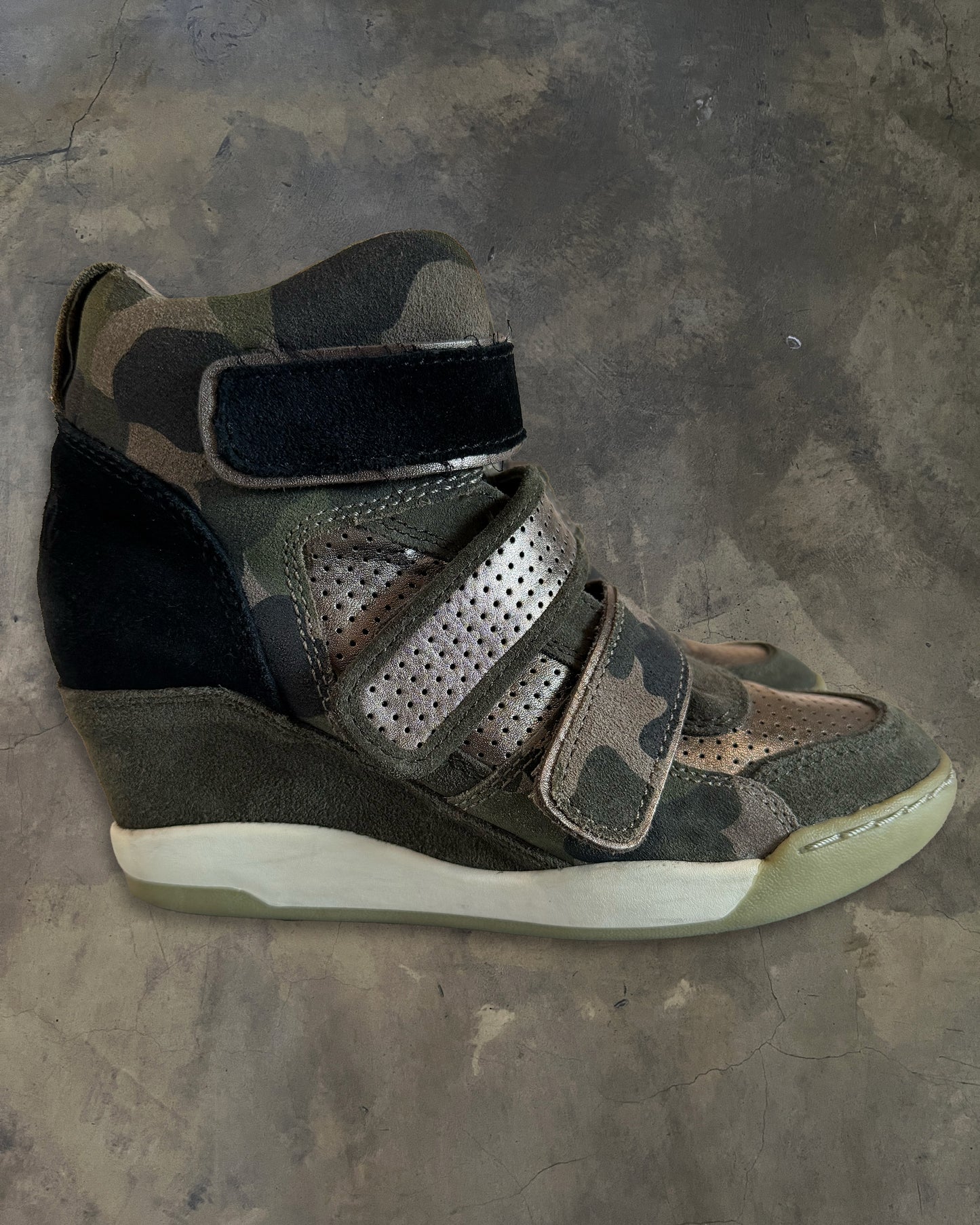 ASH CAMO WEDGES