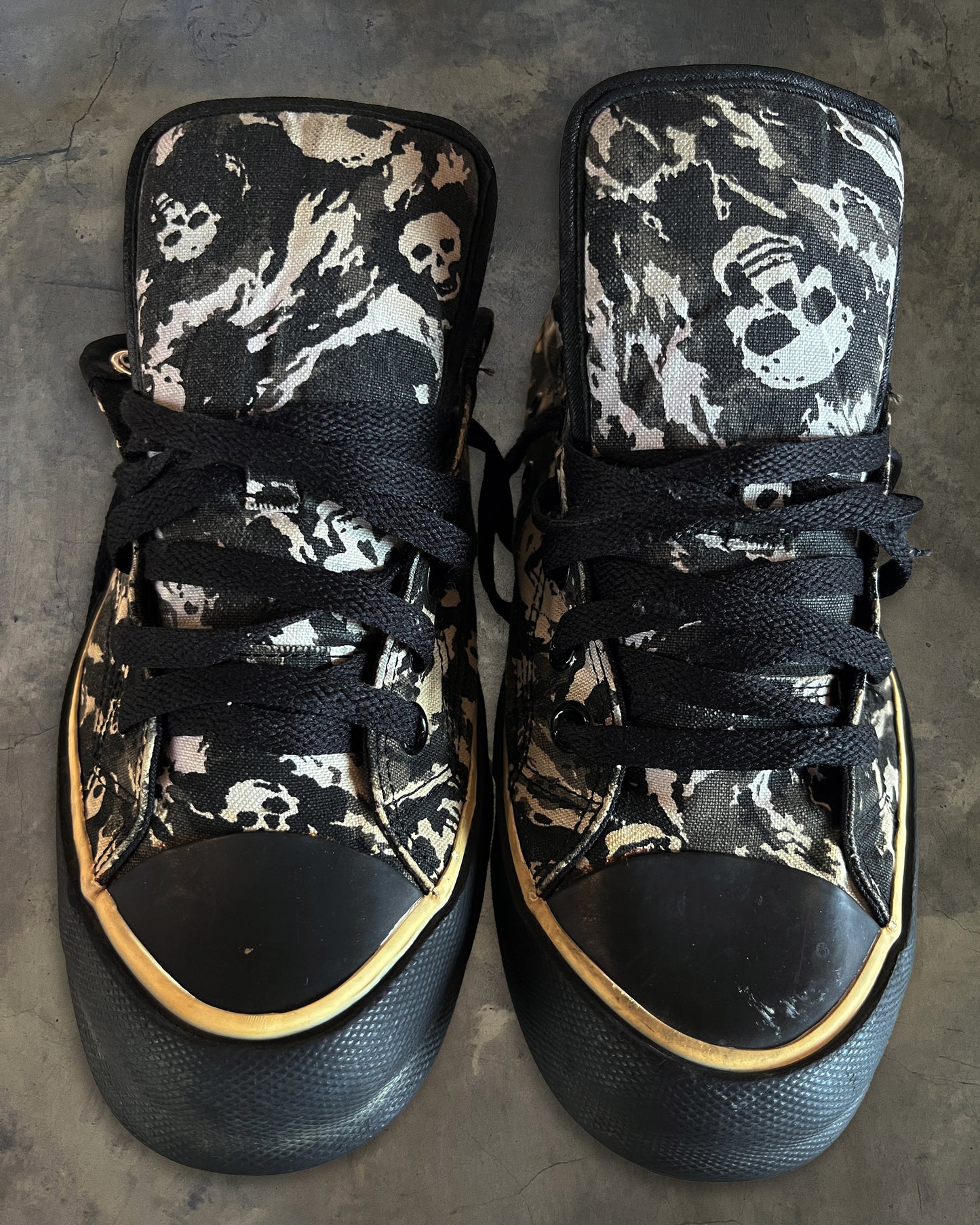 NUMBER (N)INE SS2001 "TIME MIGRATION" SKULL SNEAKERS