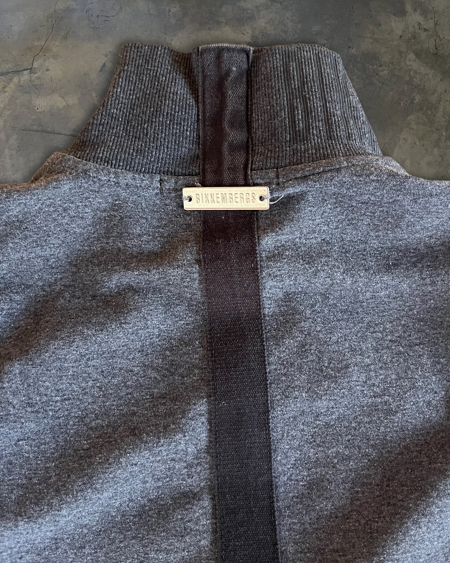 00's DIRK BIKKEMBERGS ZIP UP WITH NECK CLOSURE