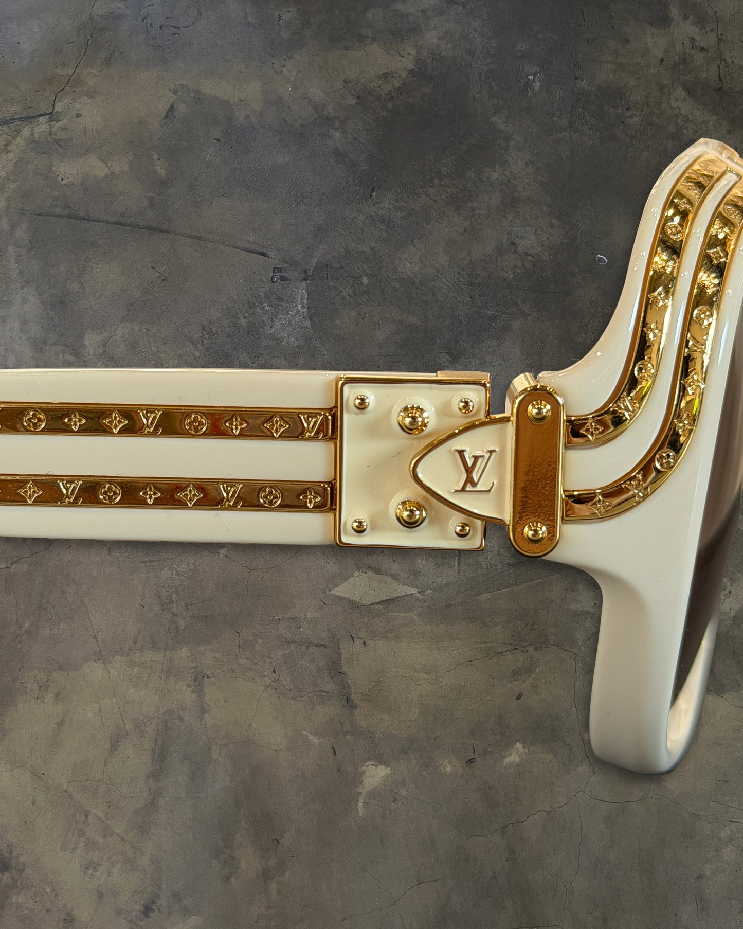 LOUIS VUITTON CREAM MILLIONAIRE 1.0