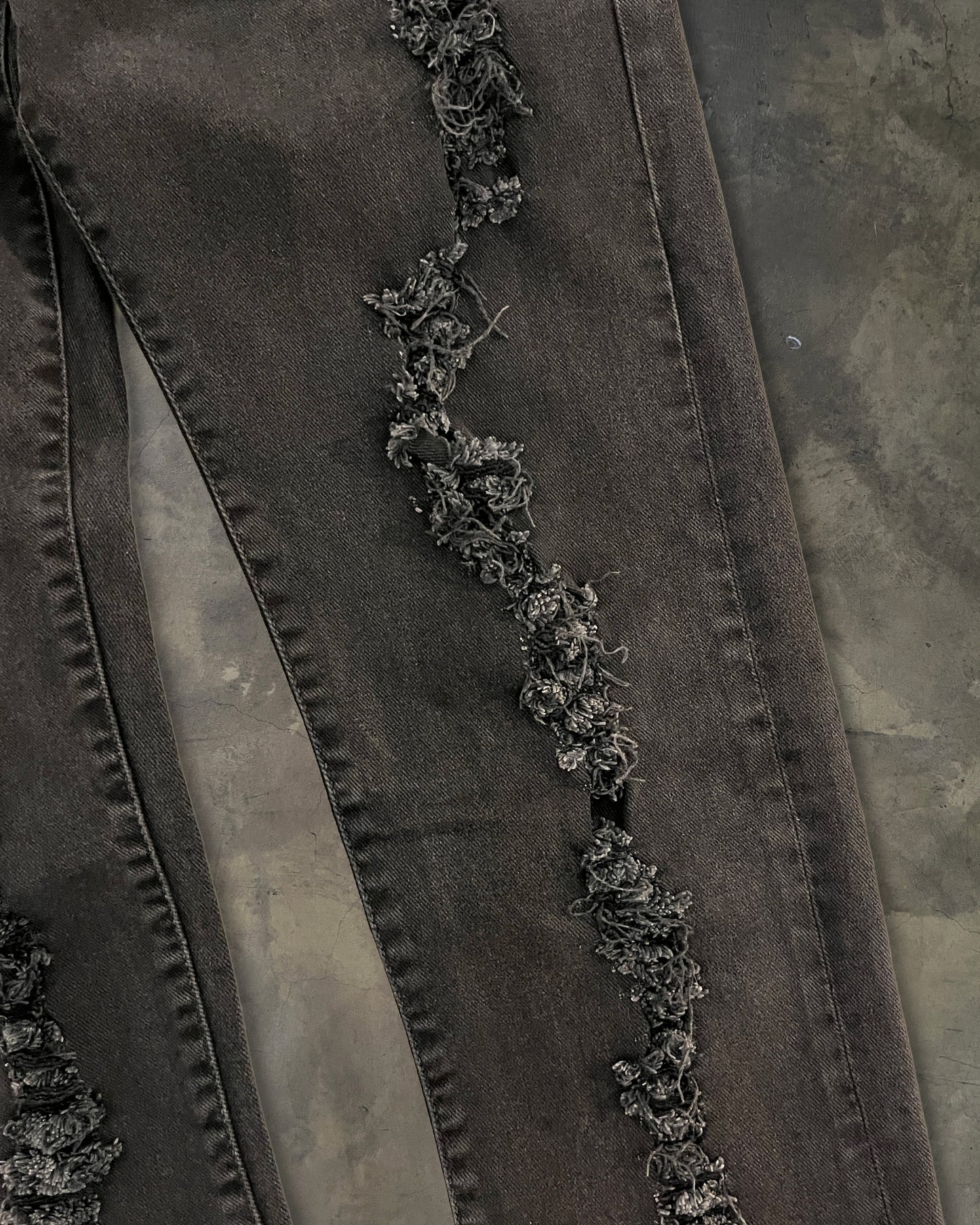 DIOR HOMME FW2010 DISTRESSED DENIM