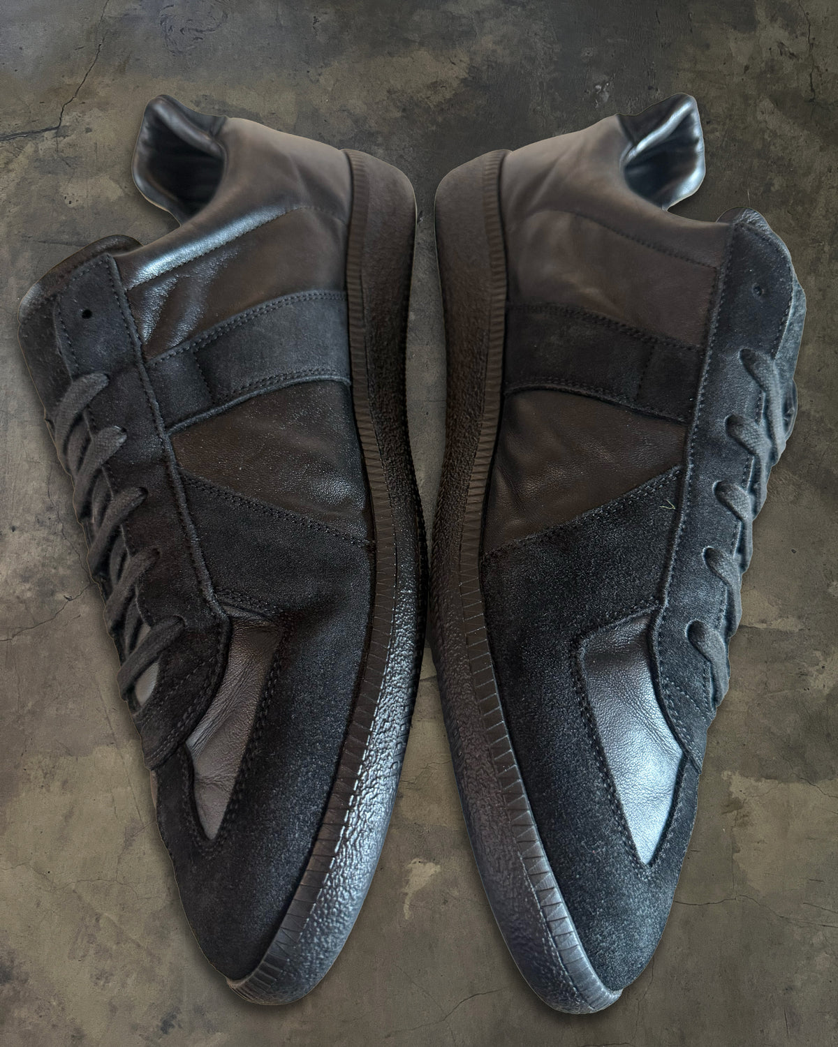 MAISON MARGIELA BLACK GAT 46