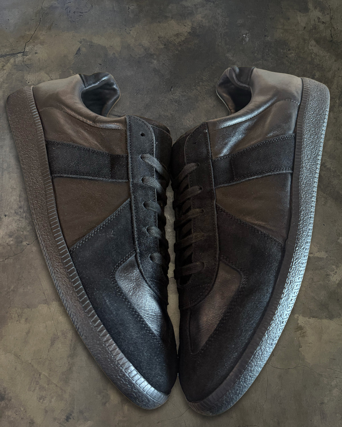 MAISON MARGIELA BLACK GAT 46