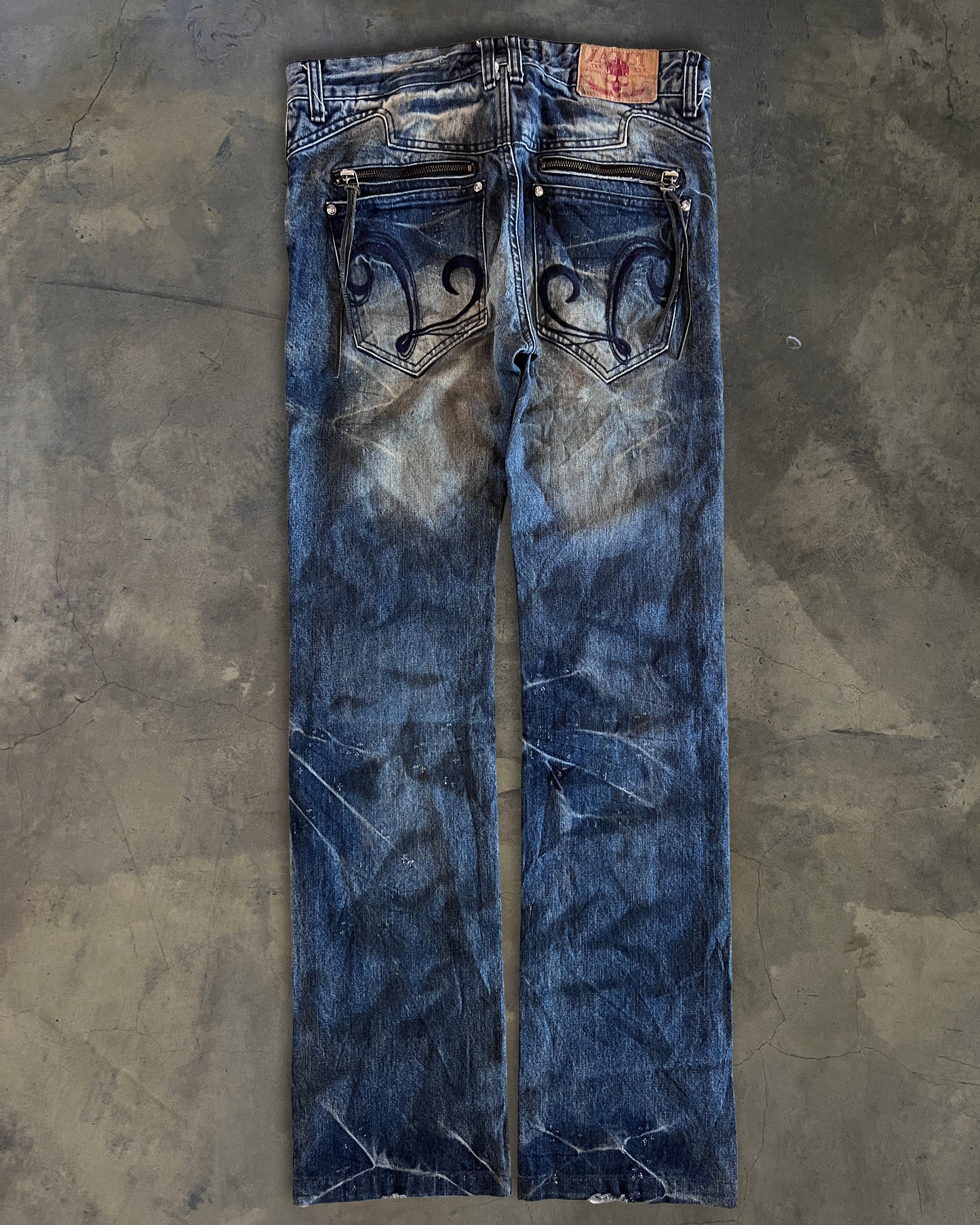 LAGUST MUD WASHED DENIM