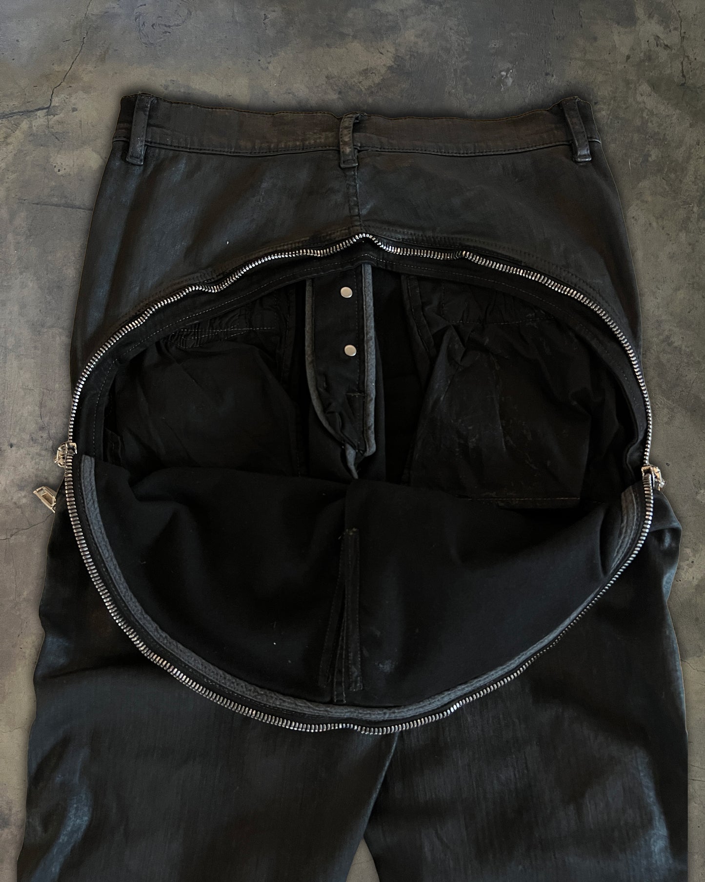 RICK OWENS SS2023 "EDFU" WAXED BOLAN BANANA CUT DENIM