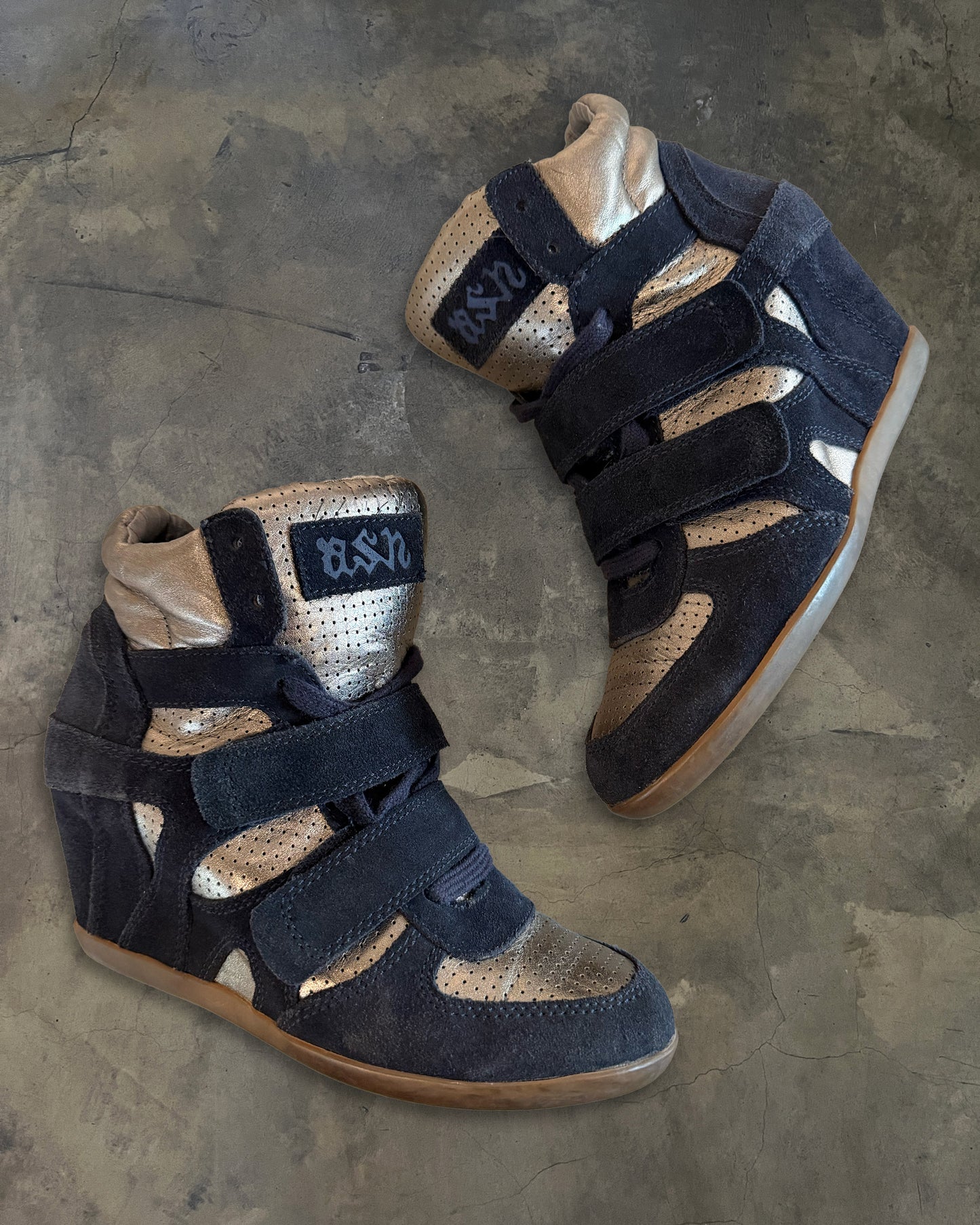 ASH GOLD/NAVY WEDGE