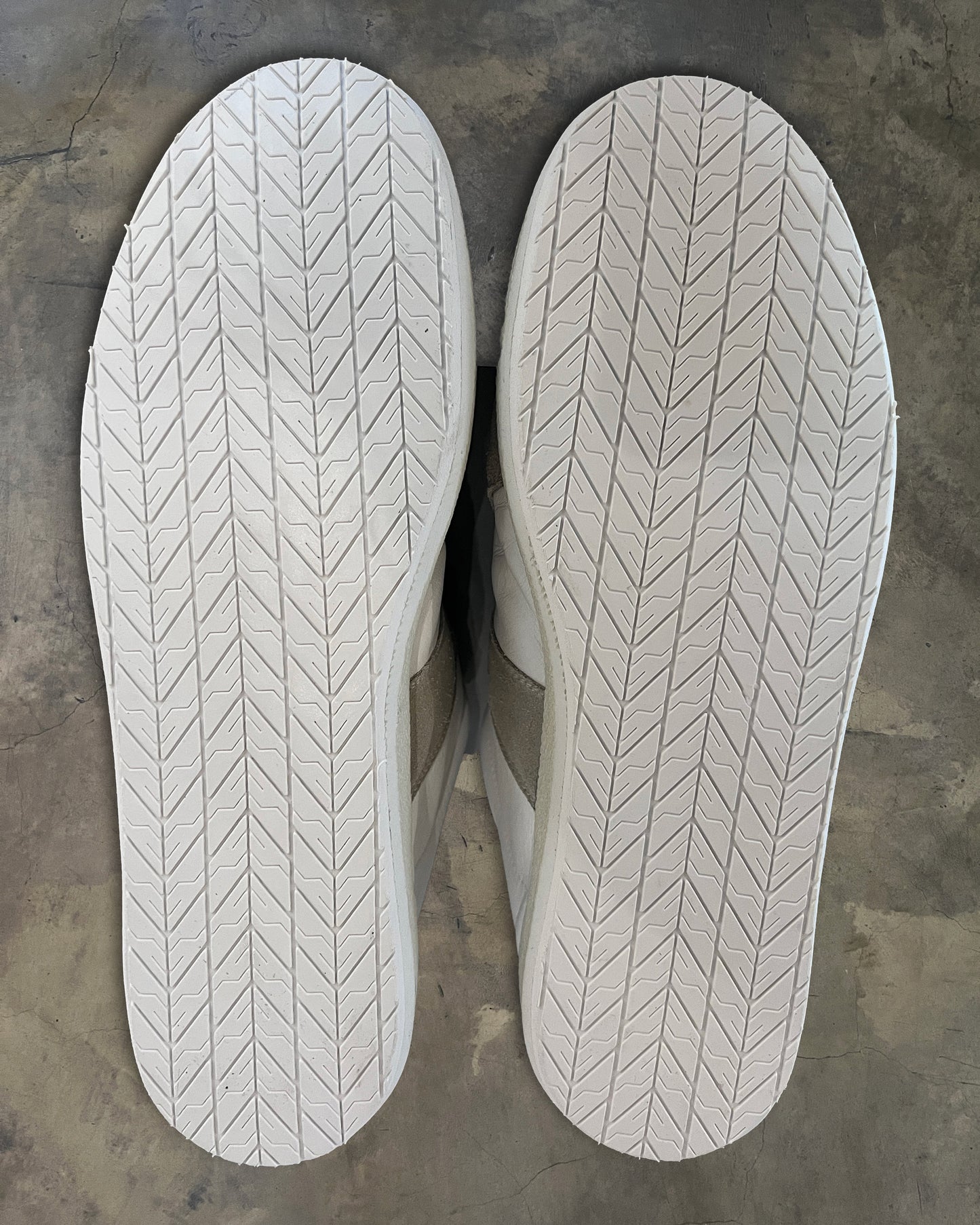 MASION MARGIELA GAT 44