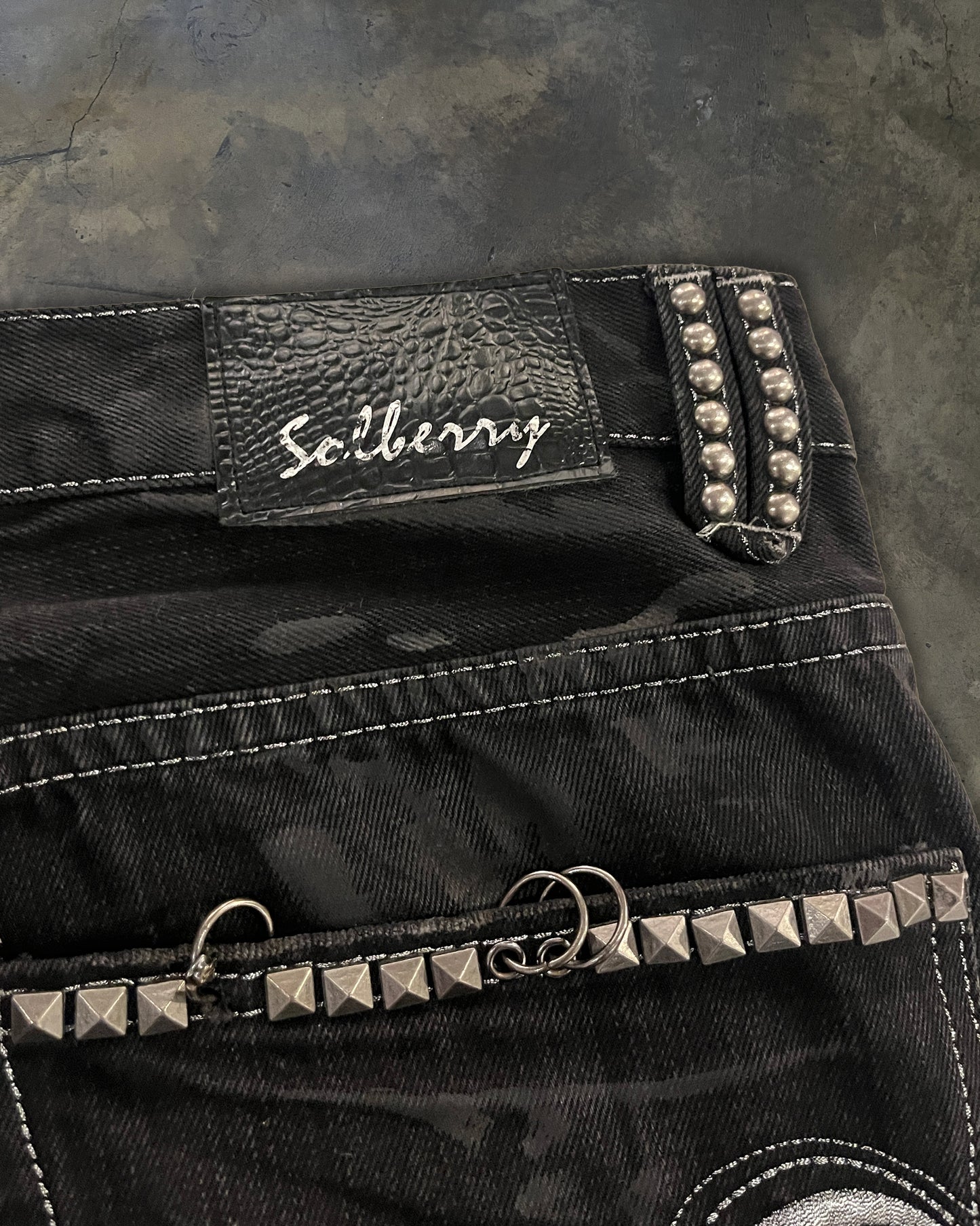 SOLBERRY STUDDED DENIM