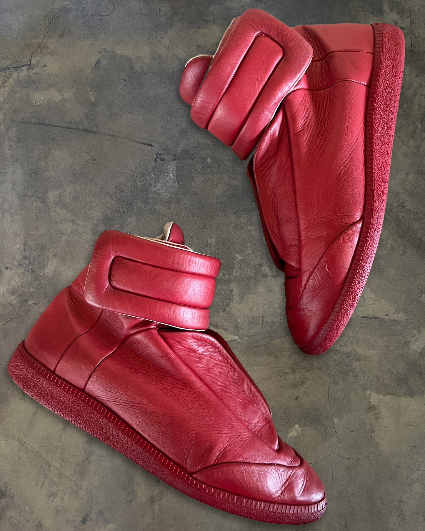 MAISON MARGIELA RED FUTURE