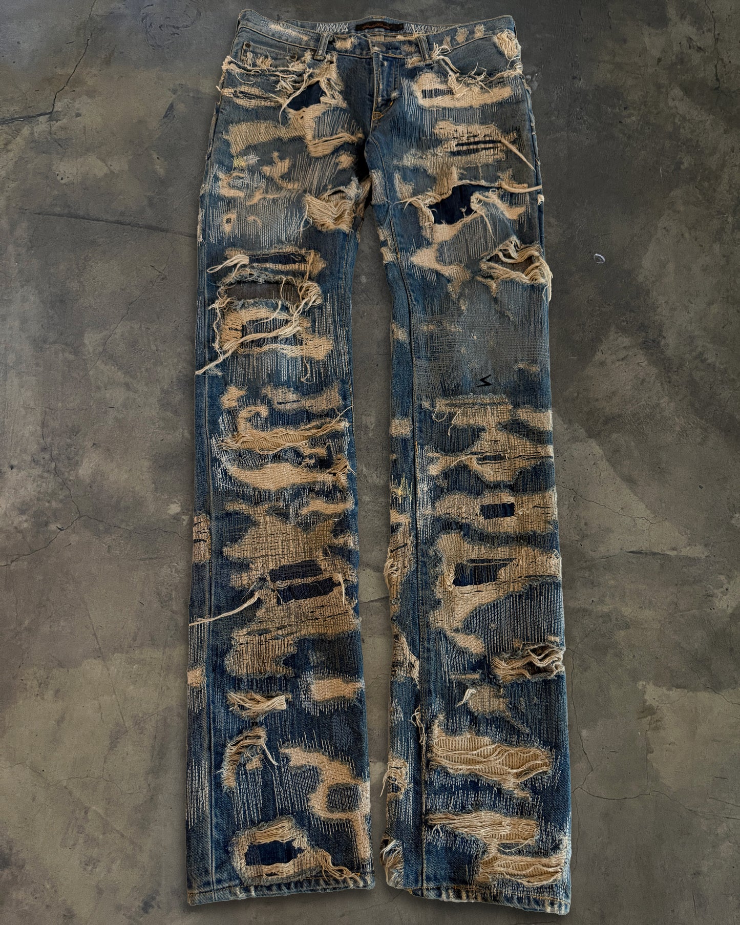UNDERCOVER FW2005 RUNWAY 85 ARTS AND CRAFT JEANS